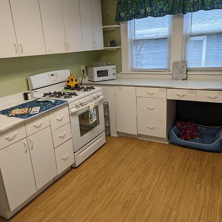 Cozy Corner Apartment Рочестър Екстериор снимка
